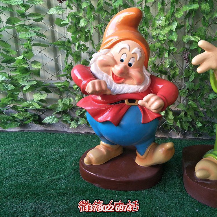 卡通小矮人雕塑，提升商場(chǎng)、戶外、園林景觀的玻璃鋼精美裝飾