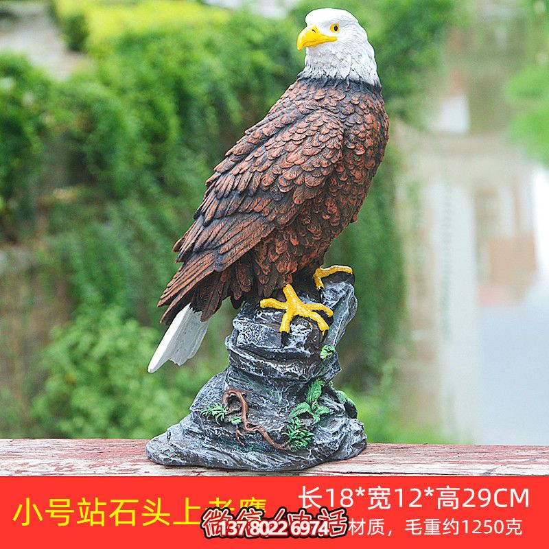 石頭藝術(shù)老鷹雕塑,點(diǎn)綴花園站 石頭藝術(shù)老鷹雕塑,點(diǎn)綴花園站
