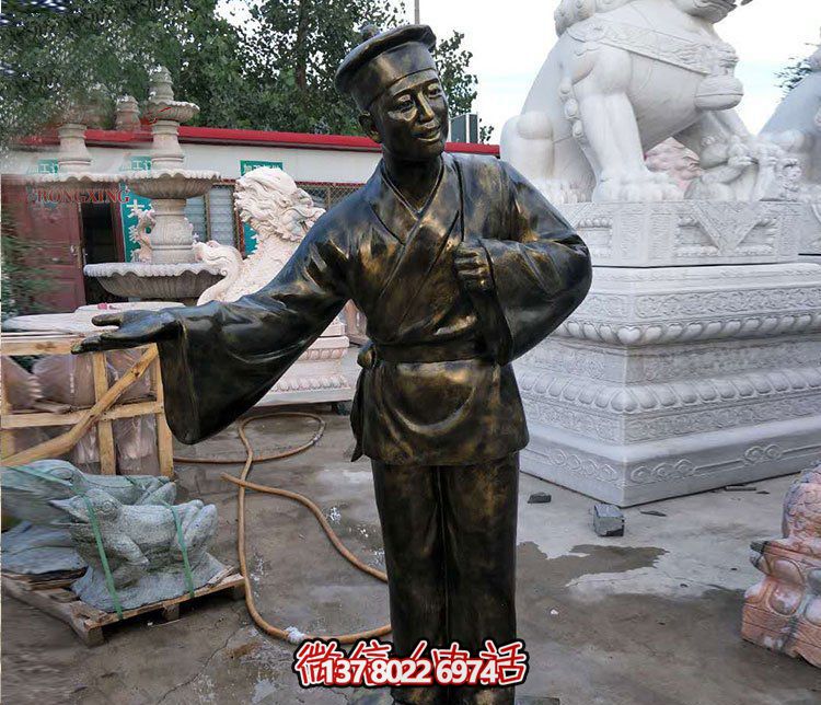 玻璃鋼雕塑——為城市廣場(chǎng)商店增添迎賓人物