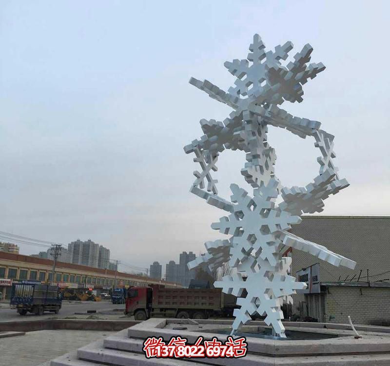 現(xiàn)代不銹鋼雕塑景觀樹，點(diǎn)亮城市花園