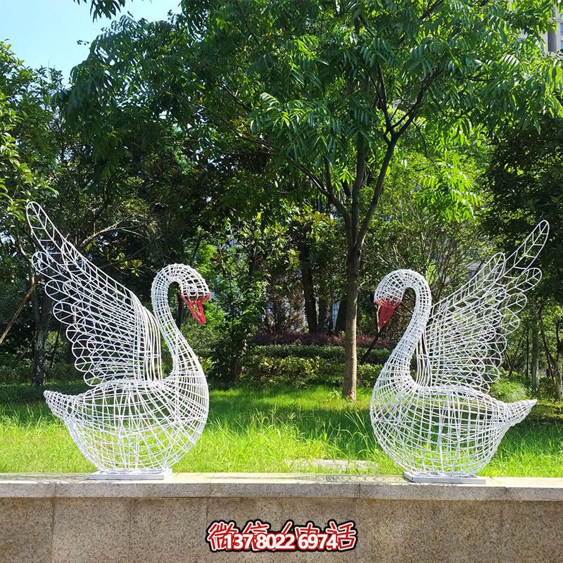 路邊不銹鋼鏤空創(chuàng)意白天鵝雕塑 路邊不銹鋼鏤空創(chuàng)意白天鵝雕塑
