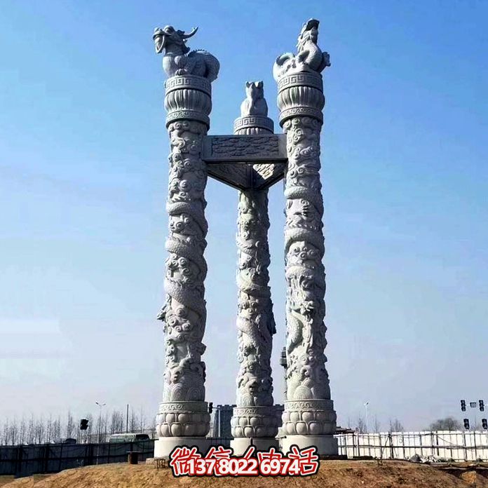 公園廣場三柱鼎立龍紋華表石雕 公園廣場三柱鼎立龍紋華表石雕