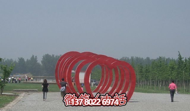 不銹鋼心形拱門(mén)公園景觀(guān)雕塑